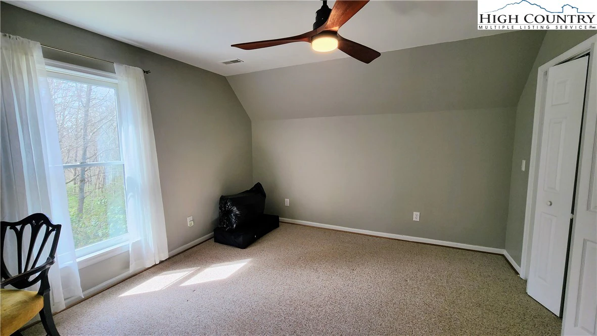 Image number 7 for the current listing