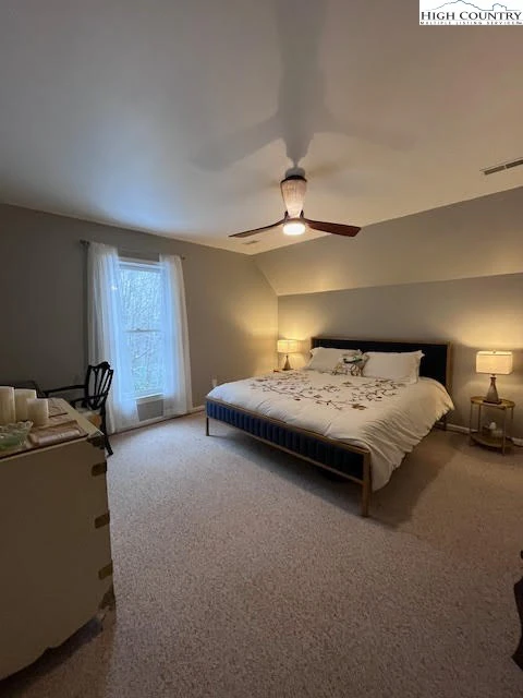 Image number 9 for the current listing