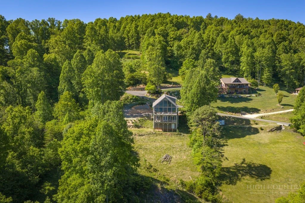 Image number 21 for the current listing
