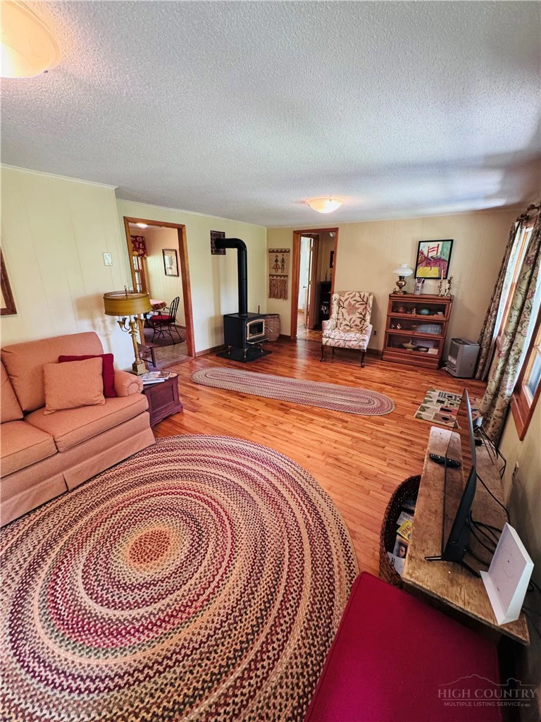 Image number 3 for the current listing