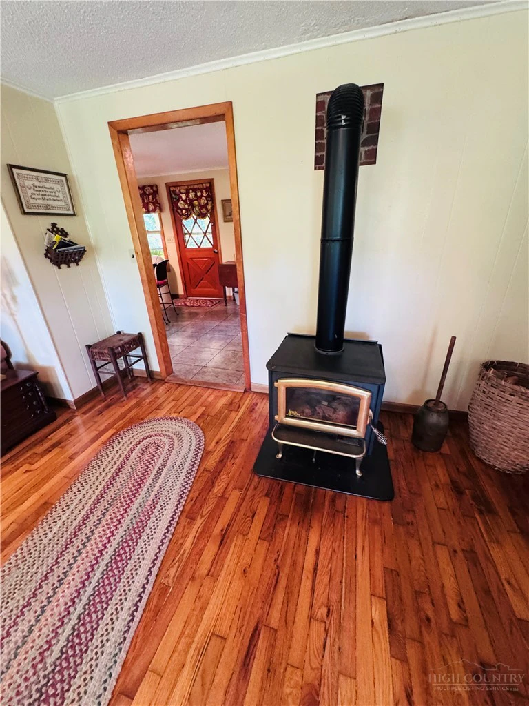 Image number 4 for the current listing