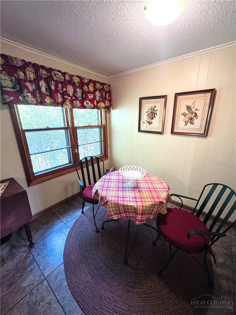 Image number 8 for the current listing