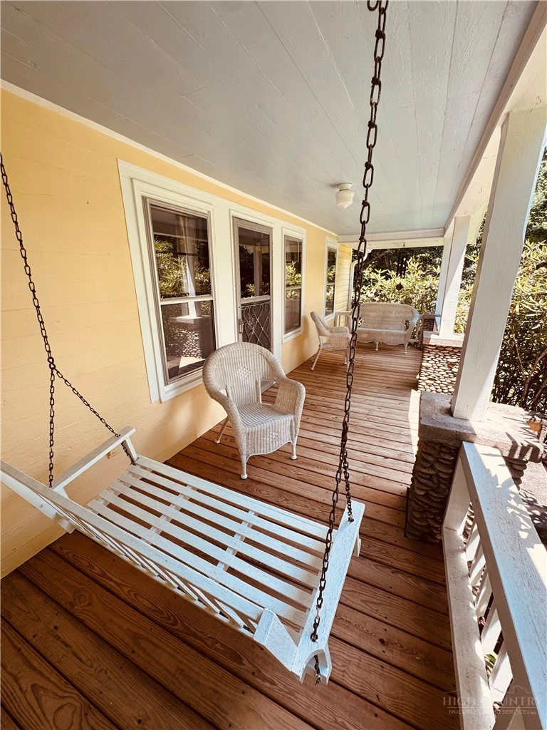 Image number 9 for the current listing