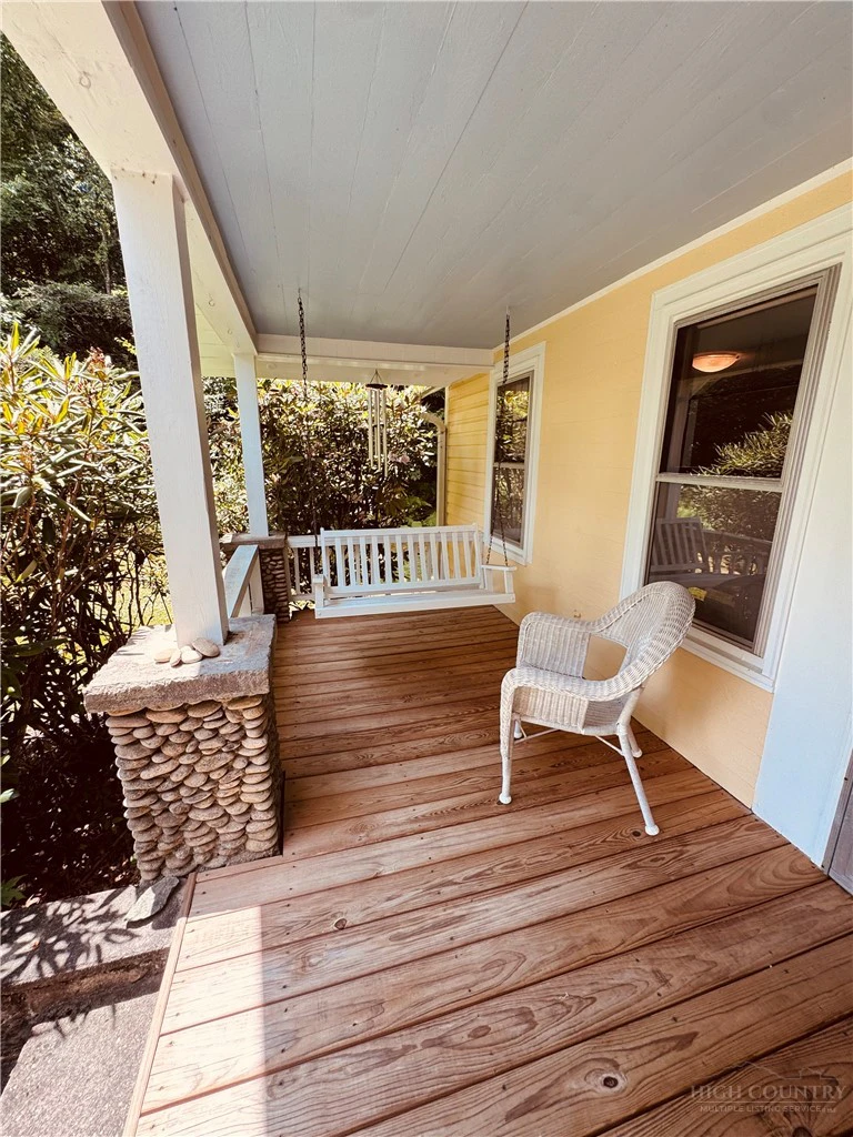 Image number 10 for the current listing