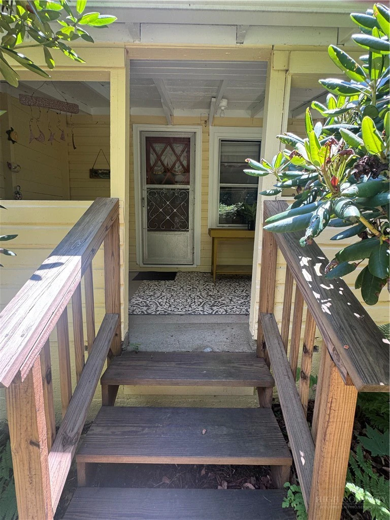 Image number 11 for the current listing