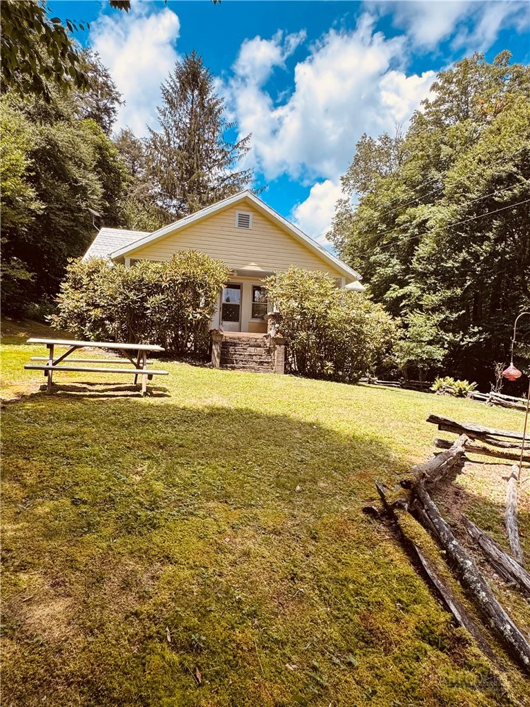 Image number 20 for the current listing