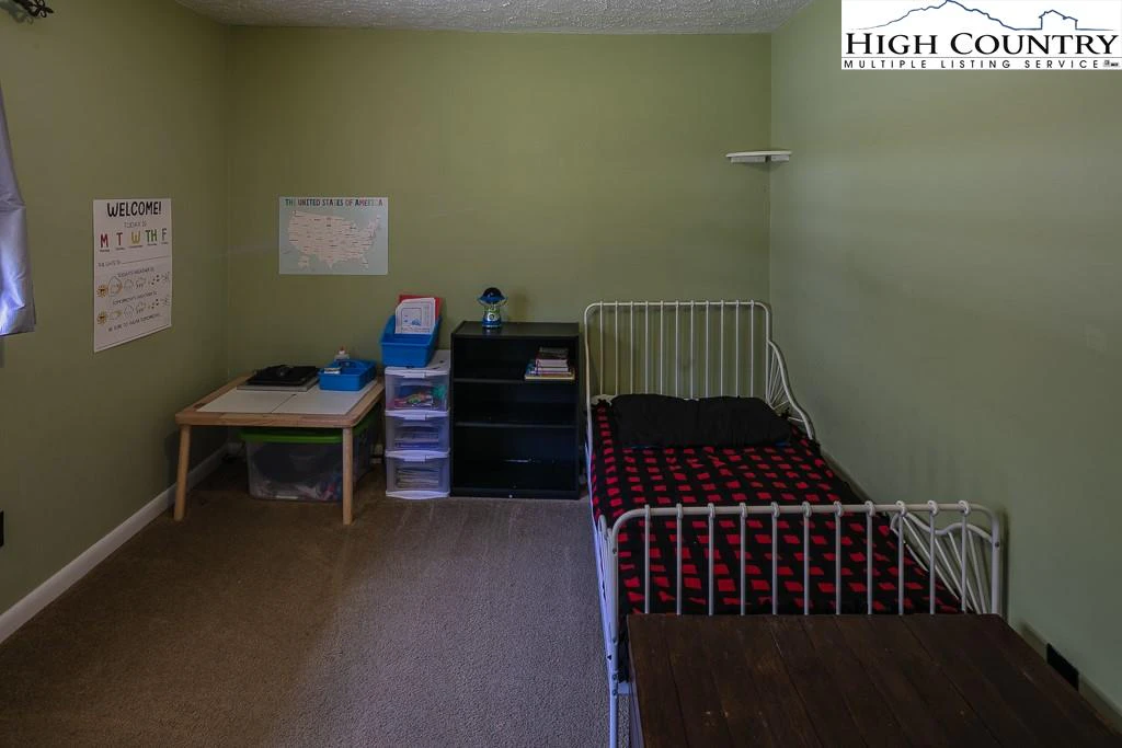 Image number 5 for the current listing