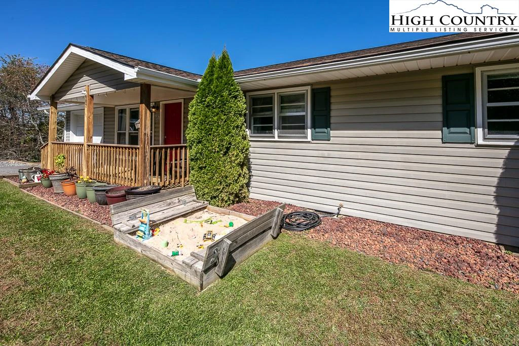 Image number 20 for the current listing