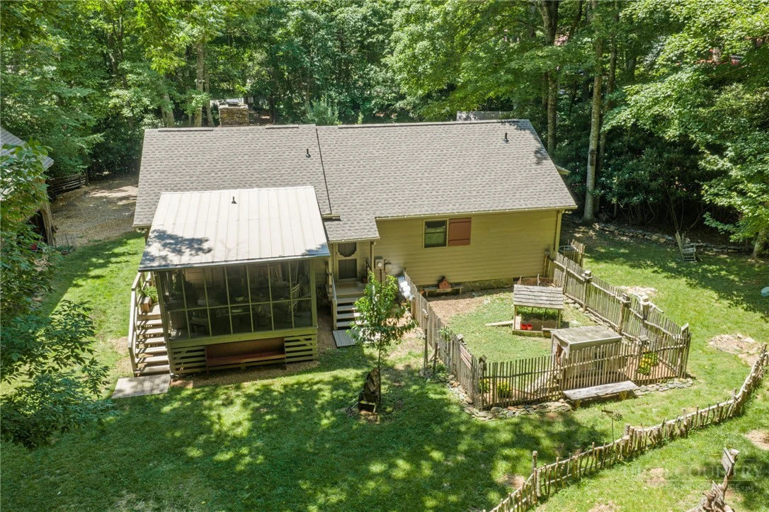 Image number 2 for the current listing