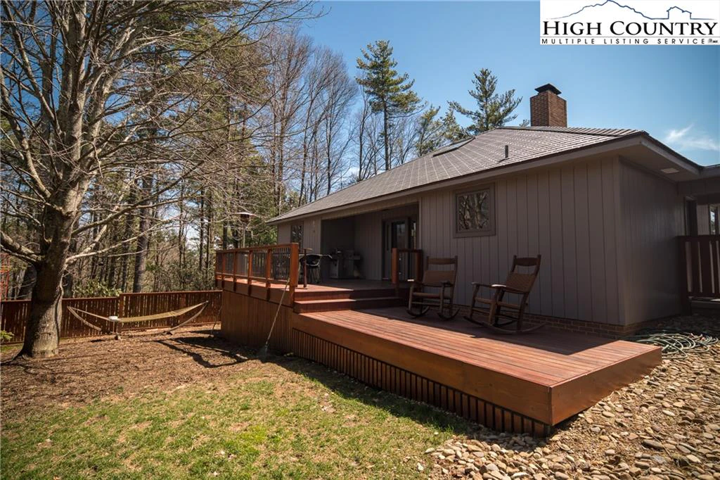 Image number 9 for the current listing