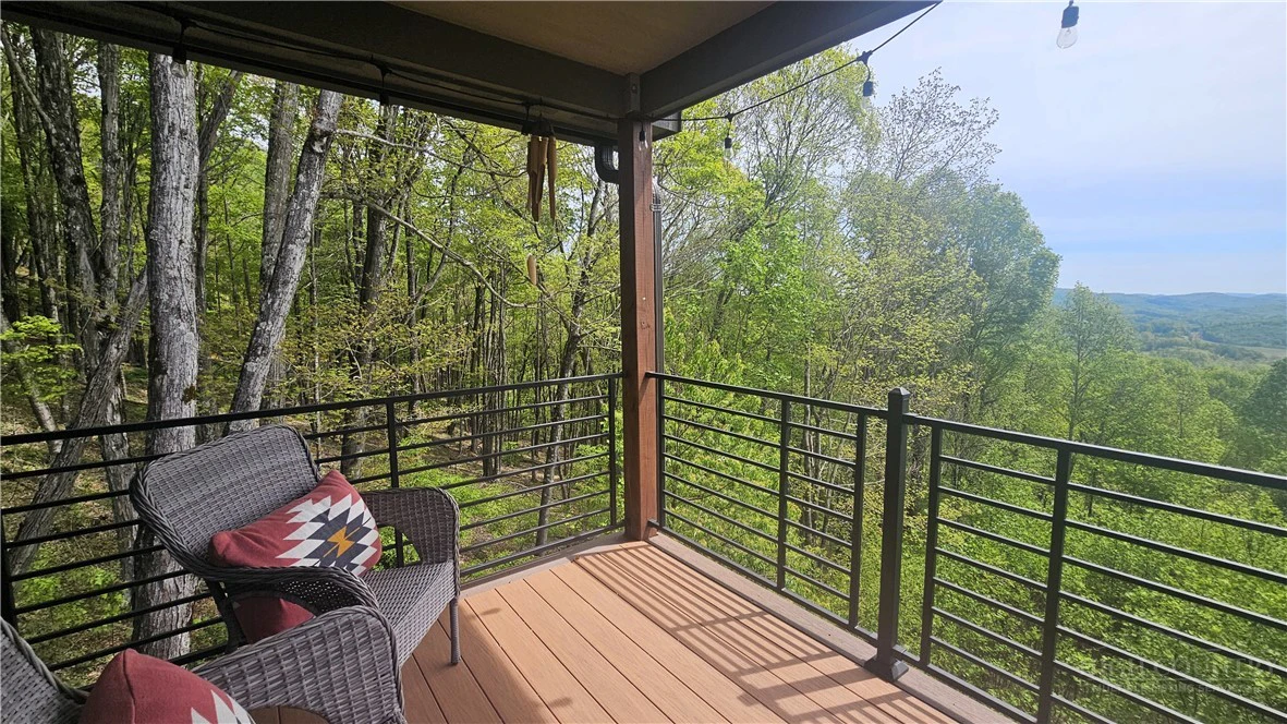 Image number 5 for the current listing