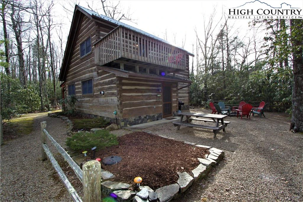 Image number 19 for the current listing