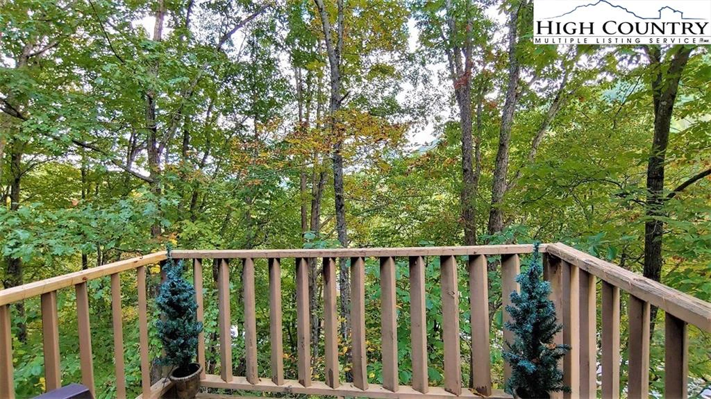 Image number 5 for the current listing