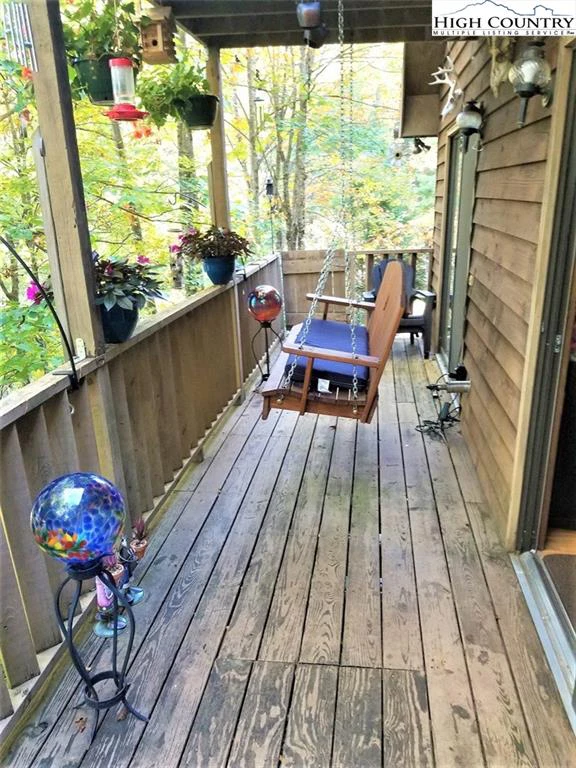 Image number 3 for the current listing