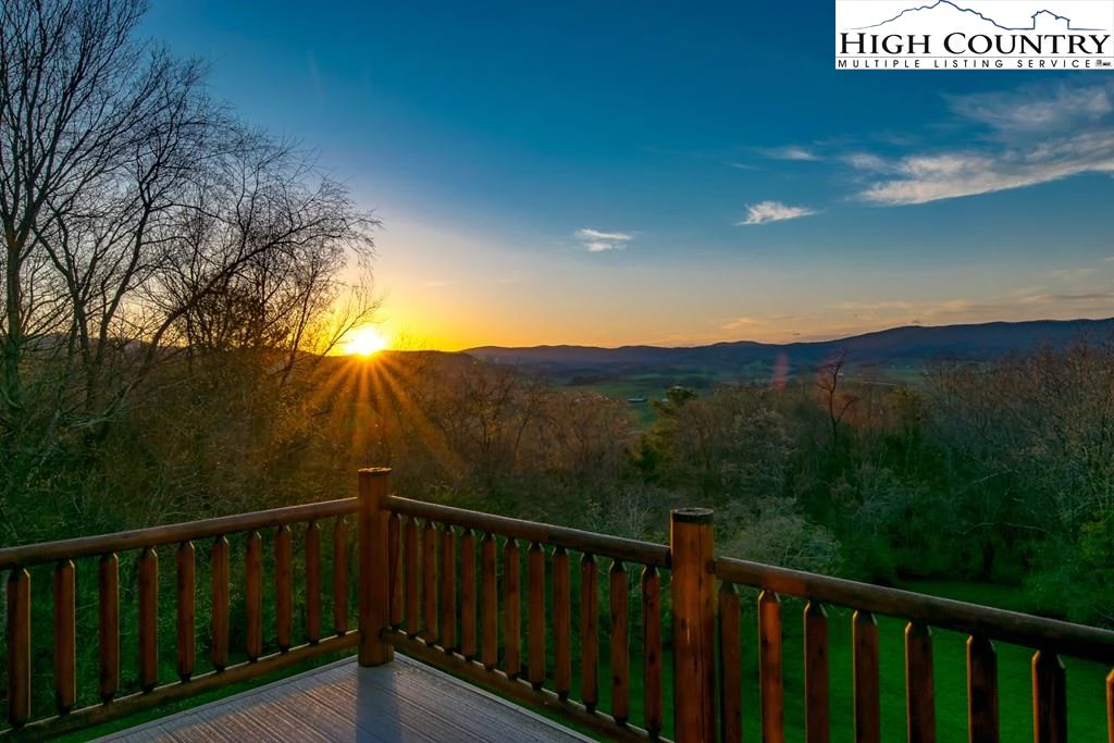 Image number 5 for the current listing