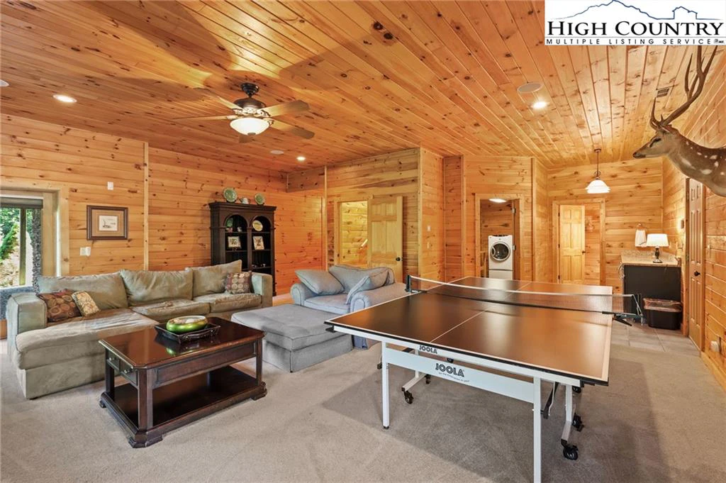 Image number 5 for the current listing