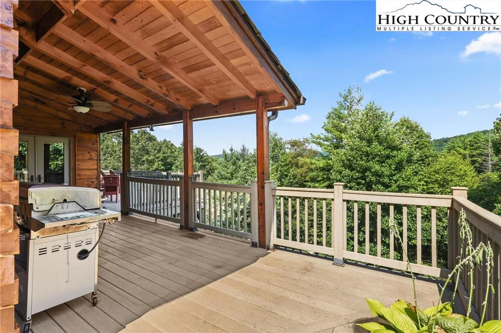 Image number 13 for the current listing