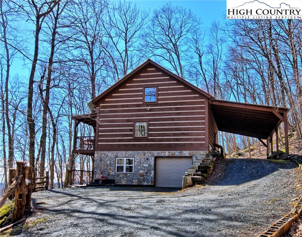 Image number 1 for the current listing