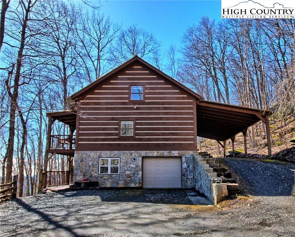 Image number 17 for the current listing