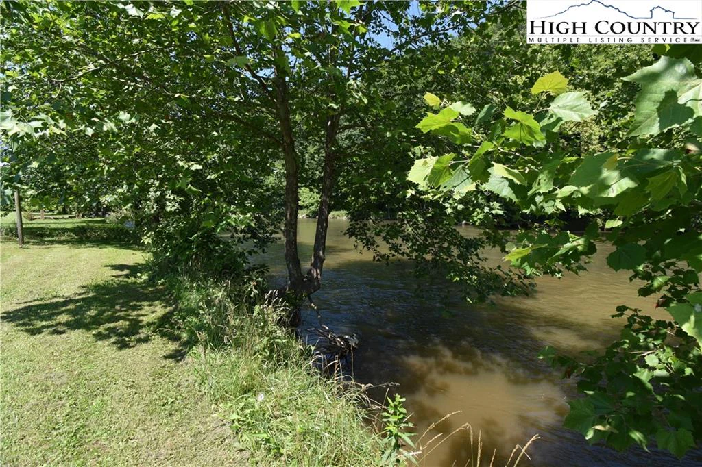 Image number 6 for the current listing