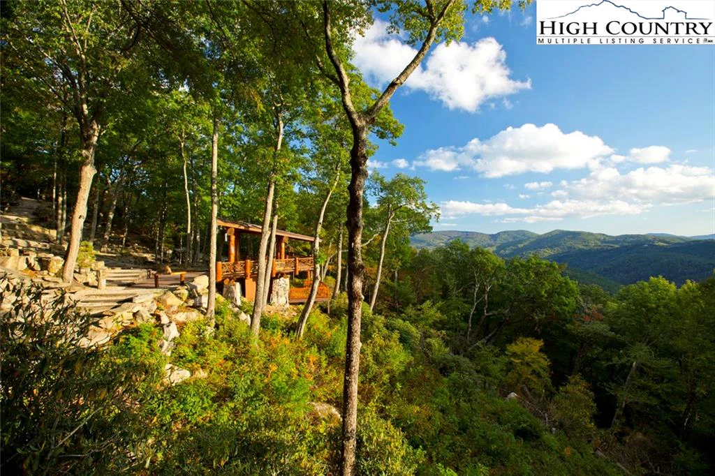 Image number 3 for the current listing