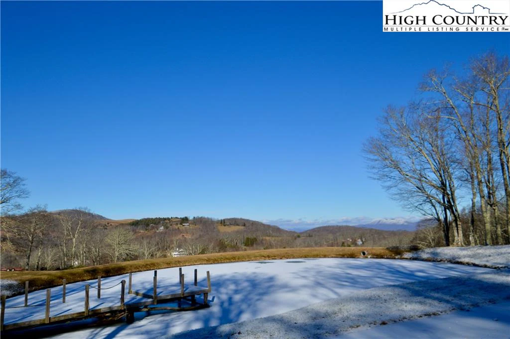 Image number 19 for the current listing