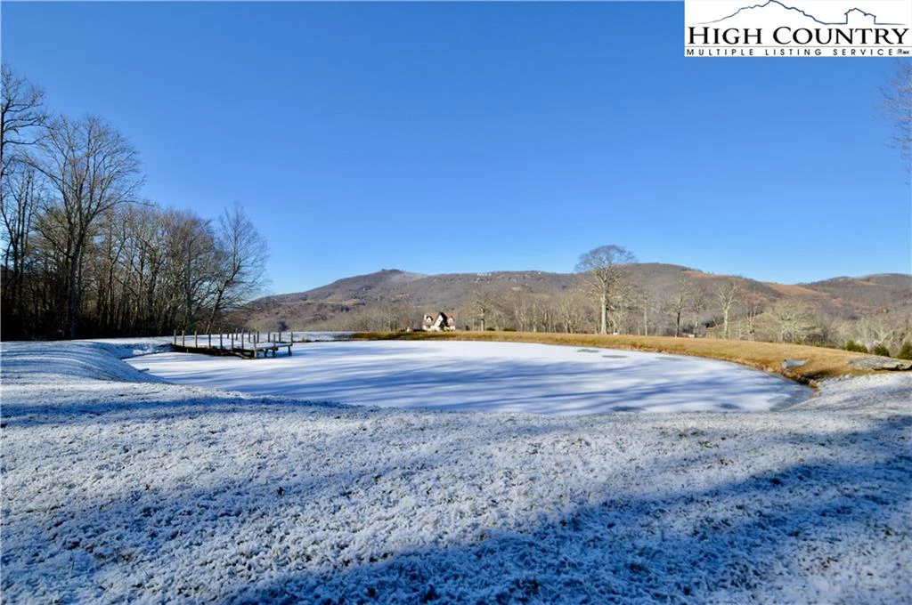Image number 18 for the current listing