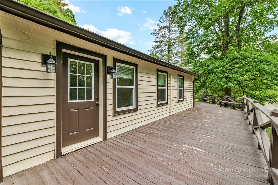 Image number 2 for the current listing