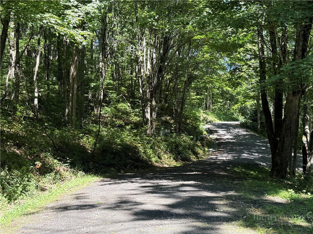 Image number 18 for the current listing