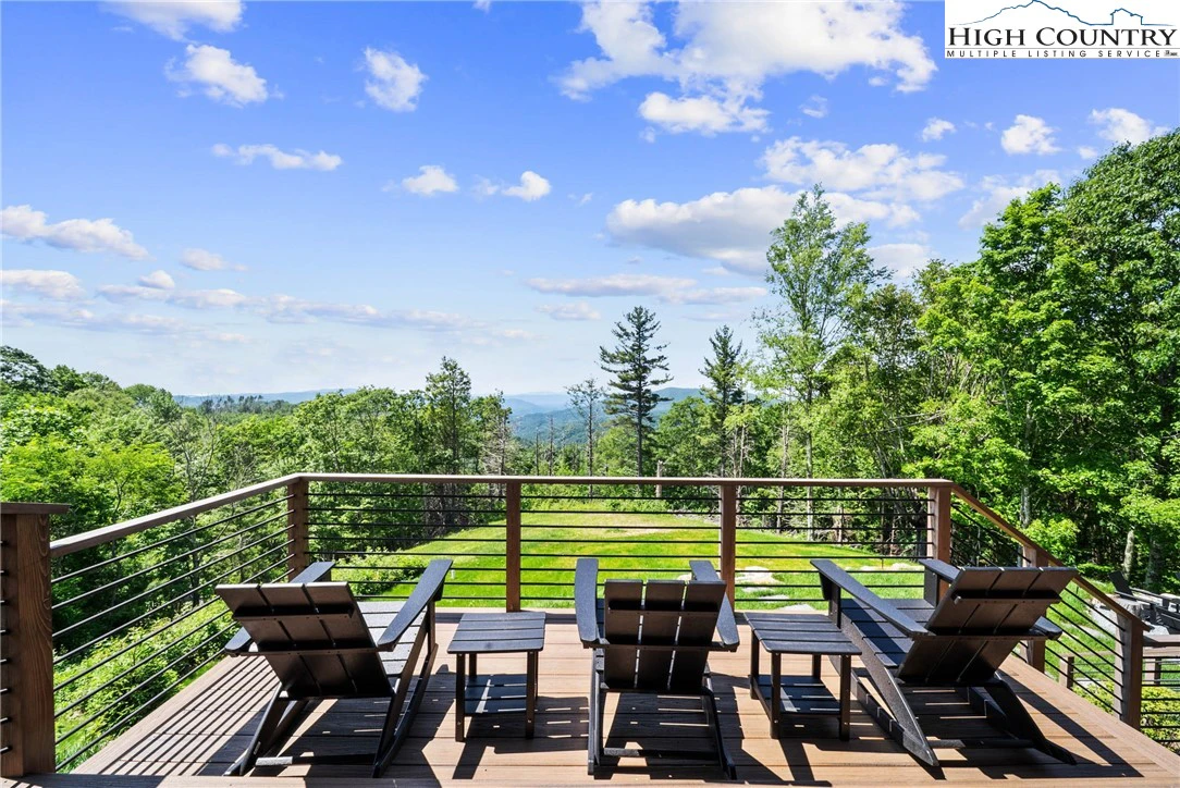 Image number 19 for the current listing