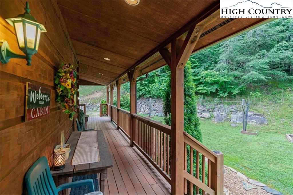 Image number 2 for the current listing