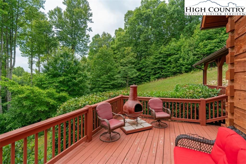 Image number 13 for the current listing