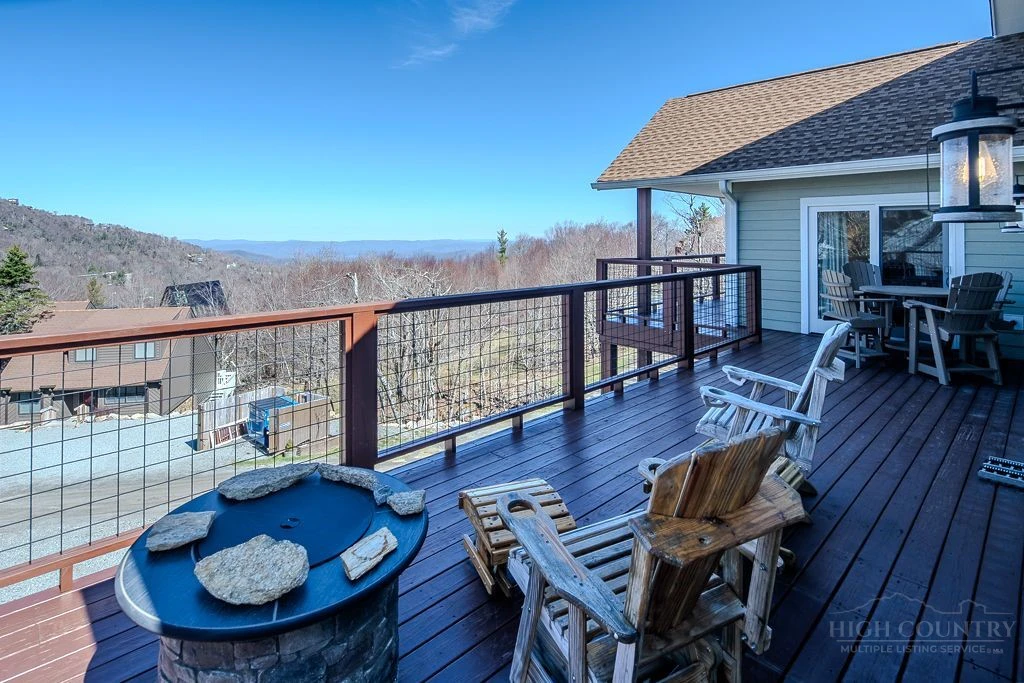 Image number 8 for the current listing