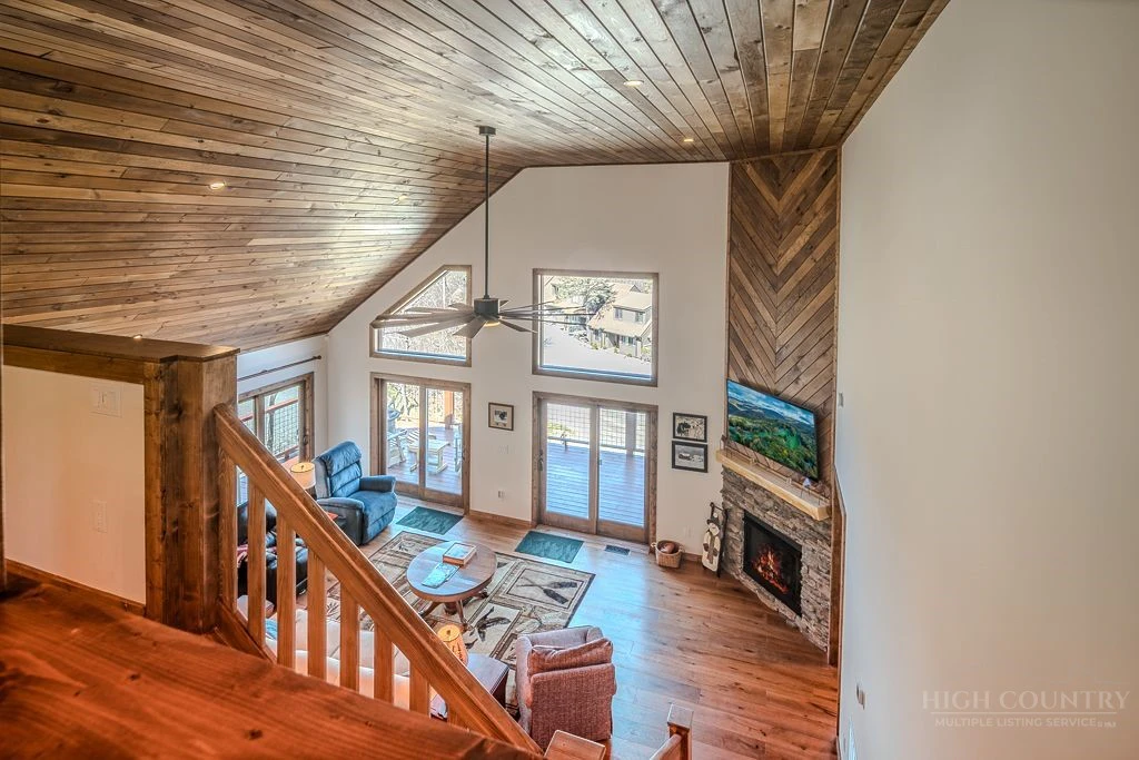 Image number 6 for the current listing