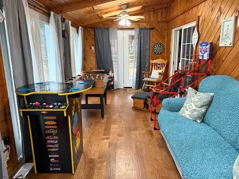 Image number 9 for the current listing