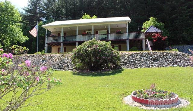 Image number 1 for the current listing