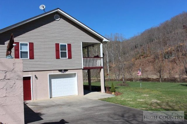 Image number 12 for the current listing
