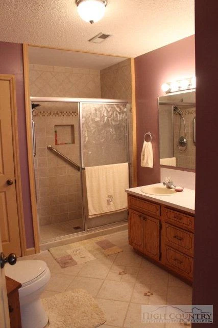Image number 3 for the current listing