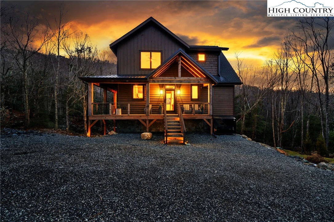 Image number 5 for the current listing