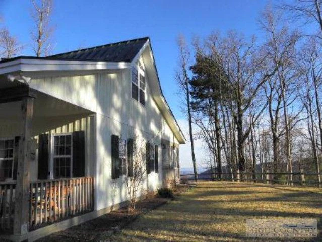 Image number 2 for the current listing