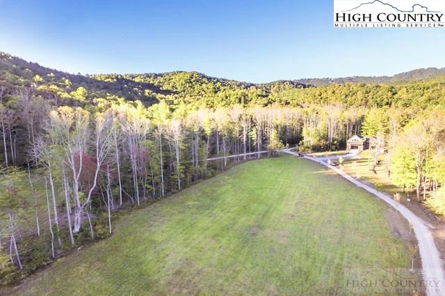 Image number 2 for the current listing
