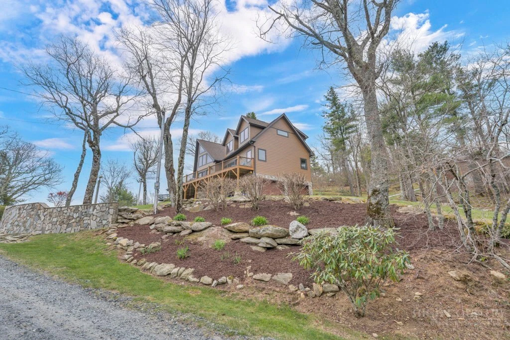 Image number 9 for the current listing