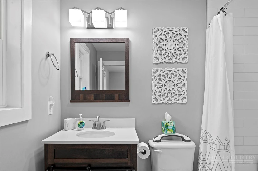 Image number 6 for the current listing