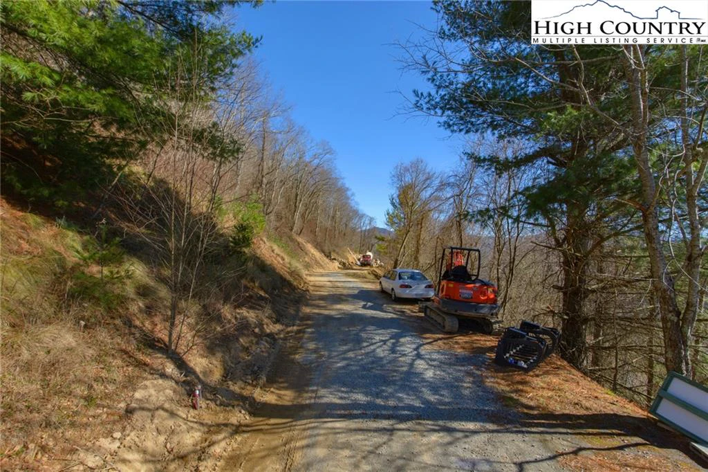 Image number 6 for the current listing