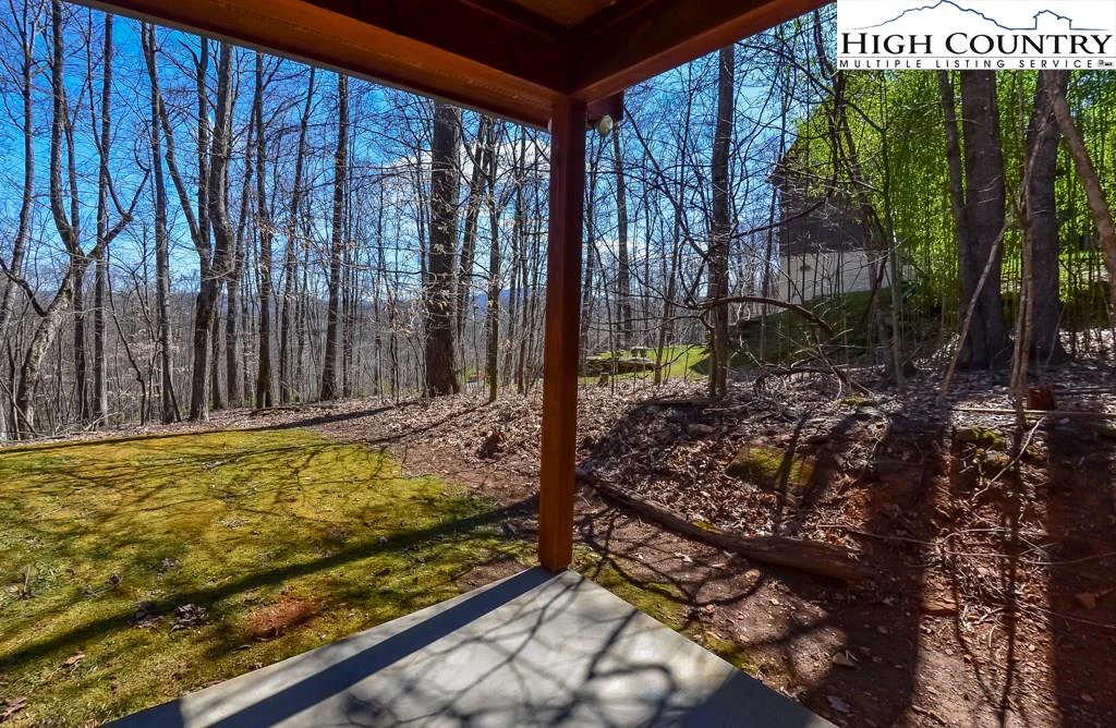 Image number 18 for the current listing