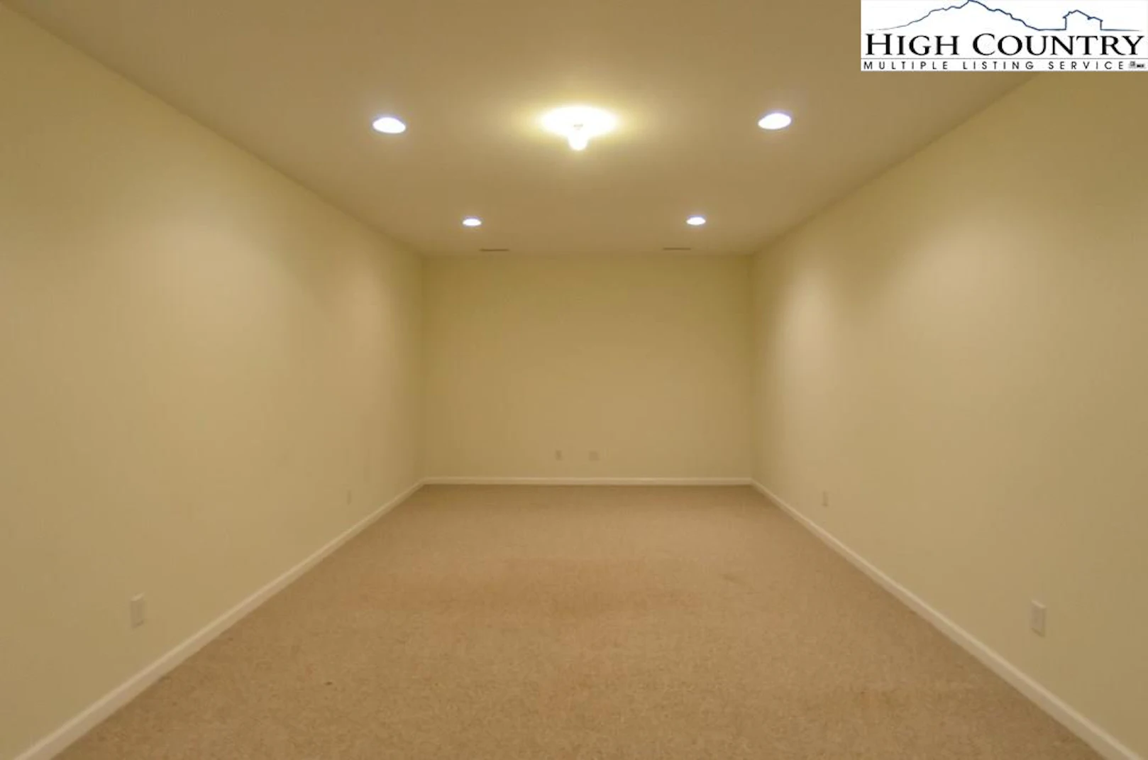 Image number 7 for the current listing