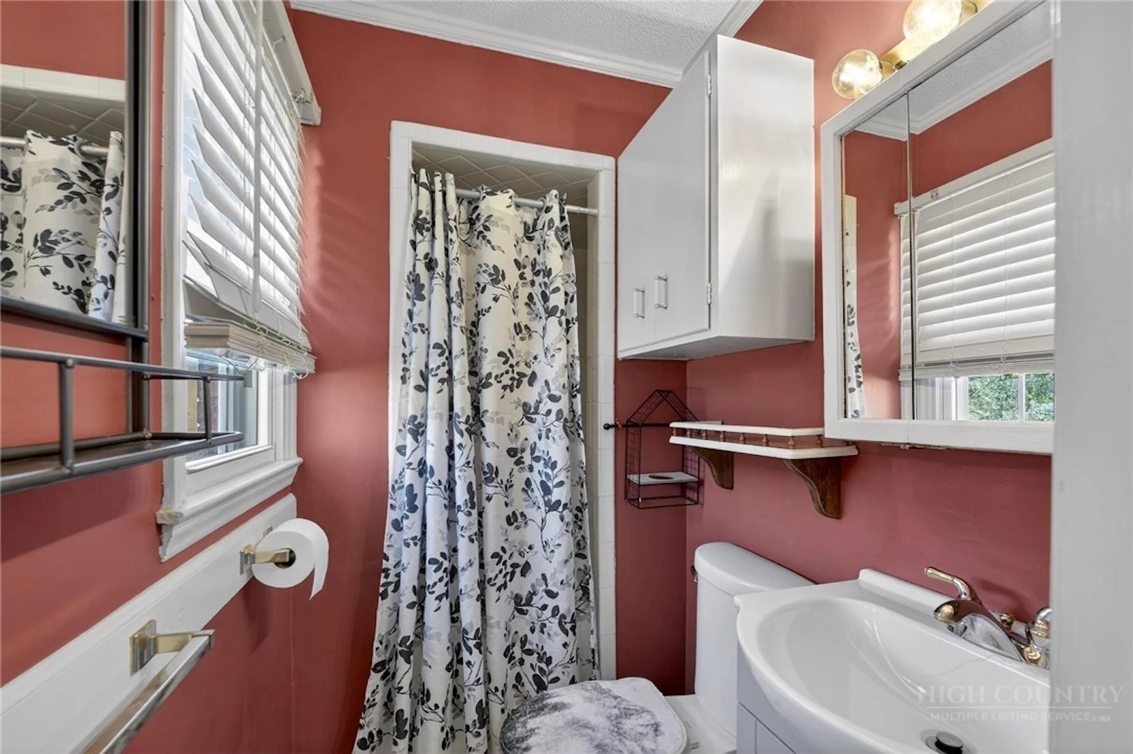 Image number 6 for the current listing