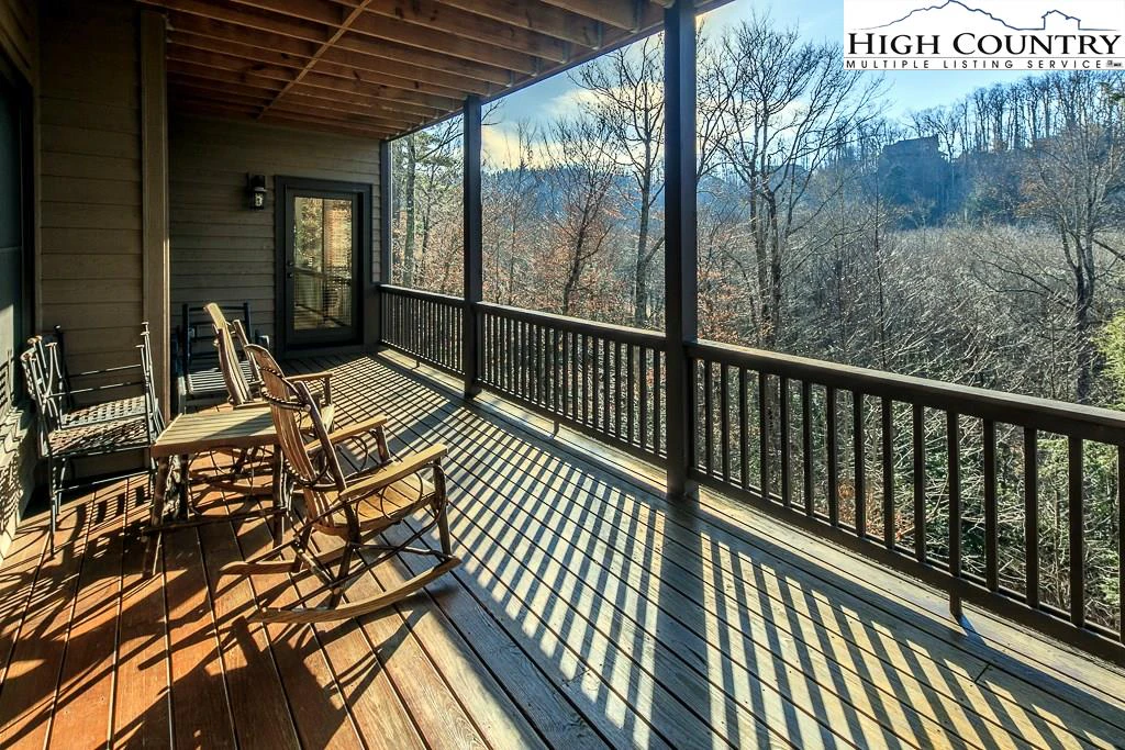 Image number 12 for the current listing