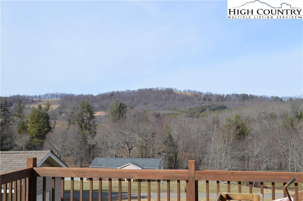 Image number 9 for the current listing