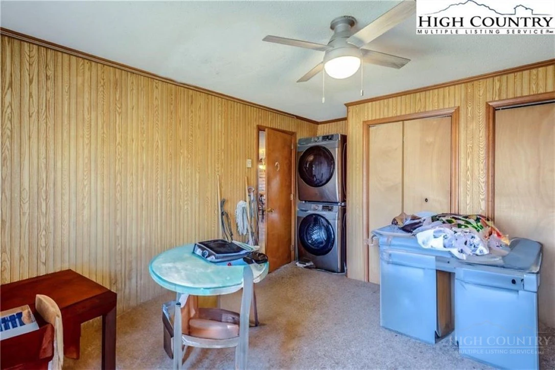Image number 10 for the current listing